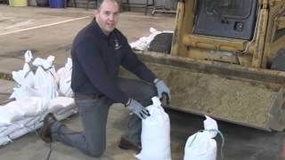 How to Properly Fill and Stack a Sandbag [upl. by Bornstein]