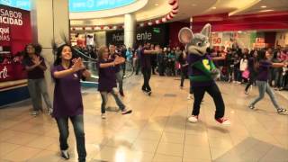 Chuck E Cheese baila en Plaza Norte [upl. by Naitsirhk]