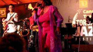 Merry Clayton performs Rolling Stones Gimme Shelter [upl. by Capp544]