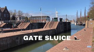 How It Works The Gate Sluice  Hydraulic Engineering In Netherlands [upl. by Attegroeg]