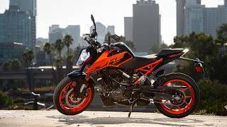 2020 KTM 200 Duke Review  MC Commute [upl. by Alvie]