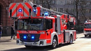 NAGELNEUE DLKGeneration Einsatzfahrten der Feuerwehr Düsseldorf  Wache 1 amp 10 [upl. by Kelson]