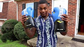 Boxing gloves Review Venum Contender 20 gloves [upl. by Johny]