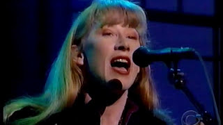 LOREENA MCKENNITT 🎤 The Mummers Dance 🎶 Live 1998 [upl. by Nafis]