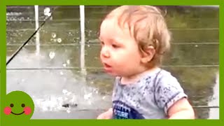 Videos para niños ★ Colección de niños traviesos con agua [upl. by Cordalia]