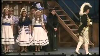 HMS Pinafore The National Gilbert amp Sullivan Opera Company  2014 [upl. by Oreste146]